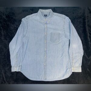 J Crew Chambray Shirt Button Down Men’s Size Large Blue L/S Light Wash Pocket